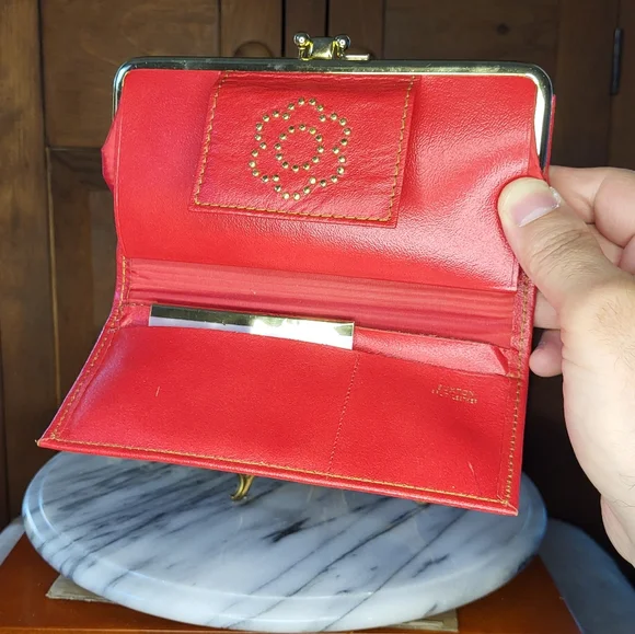 Buxton Coral Women's Clutch Wallet - Picture 7 of 17